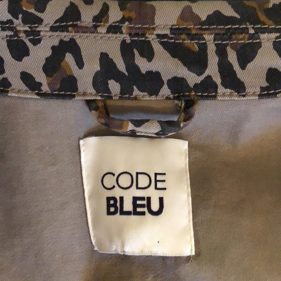 Ladies Camouflage Four Pocket Button Up Jacket ~With Optional Cuffed Sleeve - Picture 11 of 12